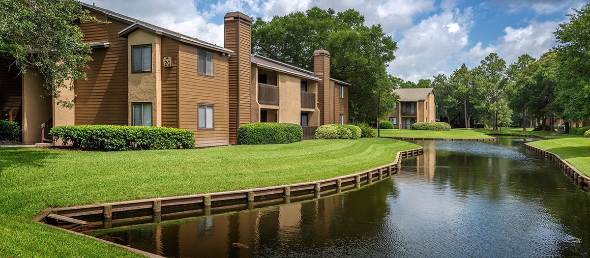 Woodhollow Apartments in Jacksonville FL MAA