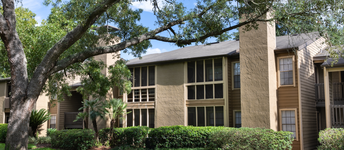 Lakeside Luxury Apartments Jacksonville FL MAA