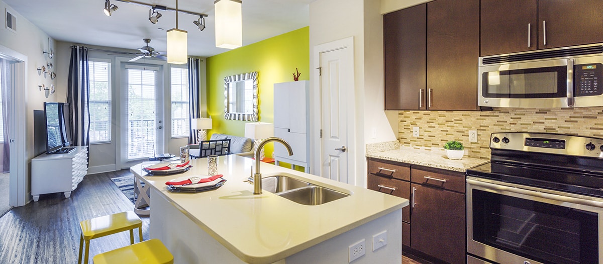 MAA SoHo Square Luxury Apartments Tampa MAA