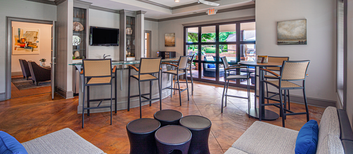 Take a Tour of MAA Oglethorpe Luxury Apartments for Rent in Atlanta GA