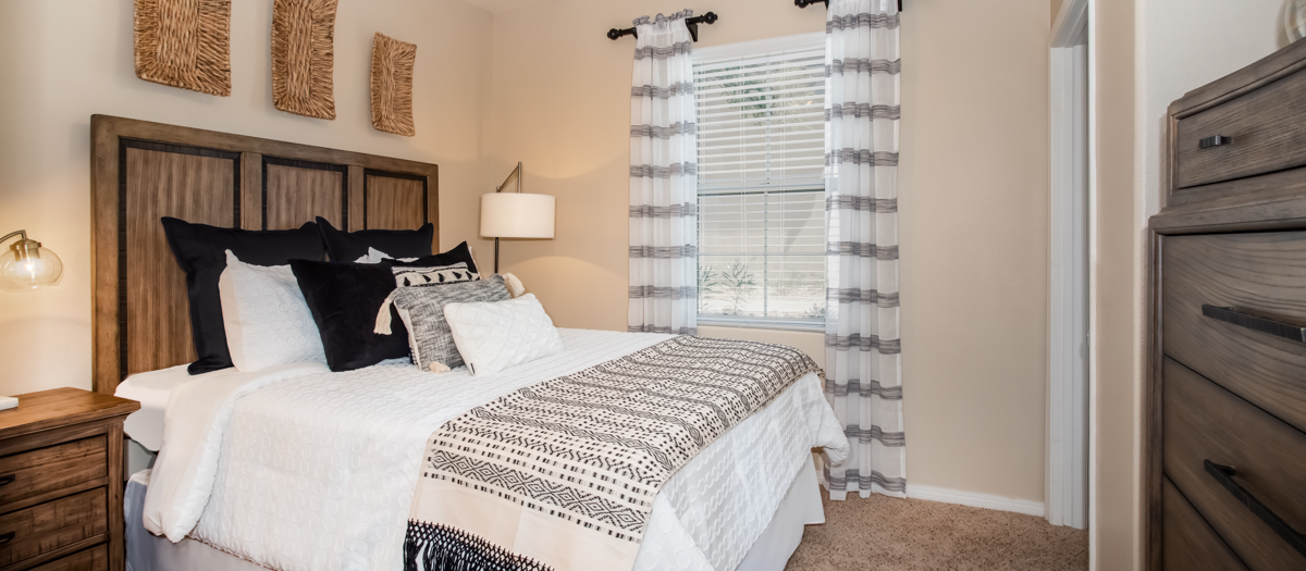 Colonial Grand at Desert Vista Luxury Apartment Rentals Las Vegas MAA