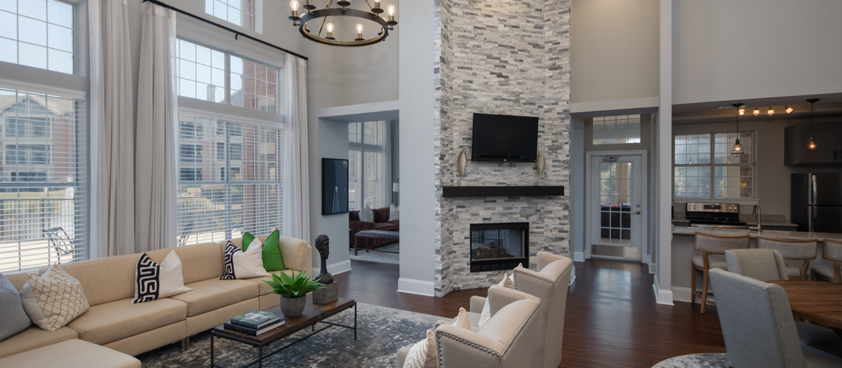 MAA Beverly Crest Luxury Apartments Charlotte, NC MAA