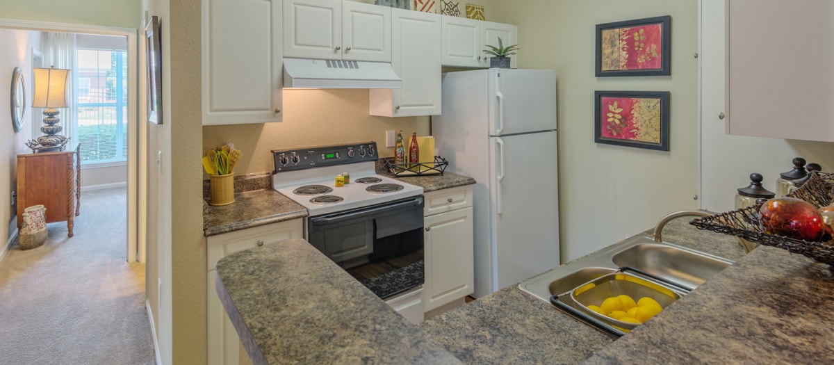 MAA University Lake | Apartments for Rent in Charlotte, NC | MAA