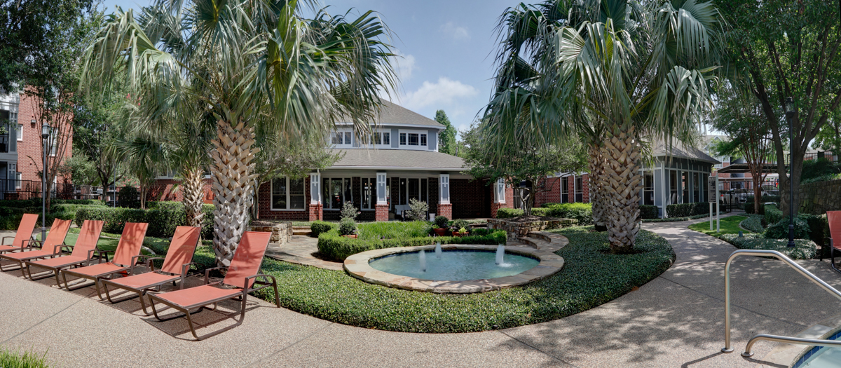 MAA Grand Courtyards Apartments in Grand Prairie, TX MAA