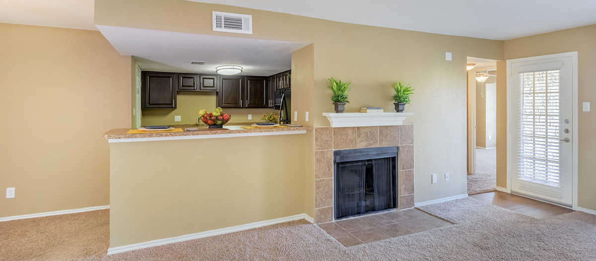 MAA Remington Hills Luxury Apartments in Irving, TX MAA