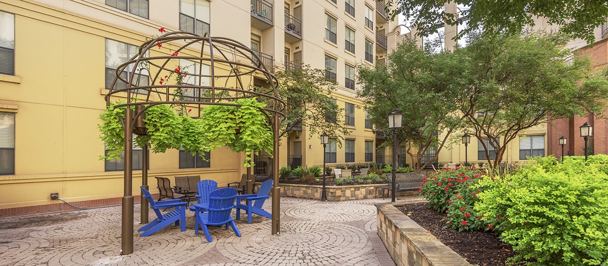 MAA Worthington | Luxury Apartments in Uptown Dallas | MAA